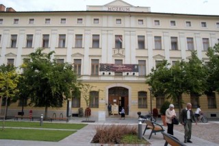 Szolnoki Damjanich múzeum