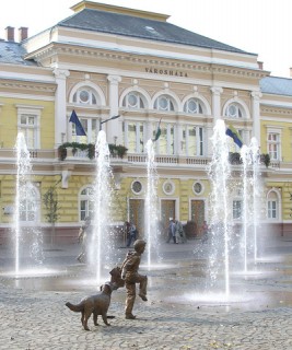 A szolnoki Városháza a Kossuth tér